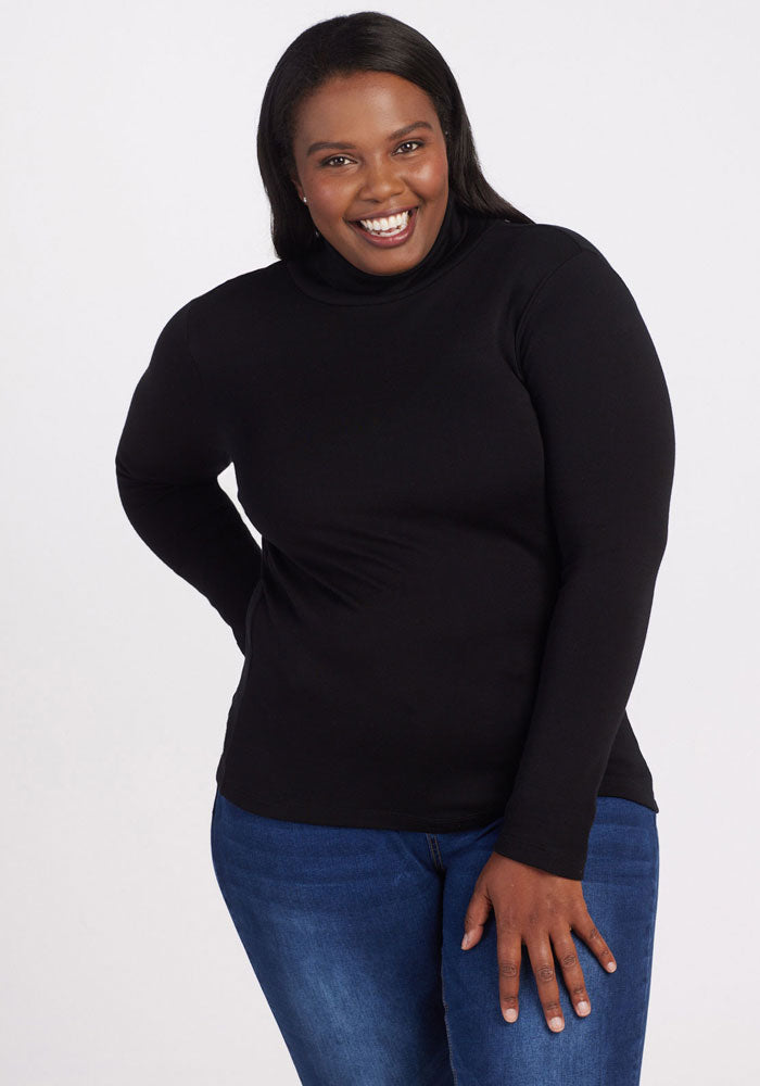 Model wearing peyton turtleneck - black | Le'Quita is 5'11", wearing a size XL