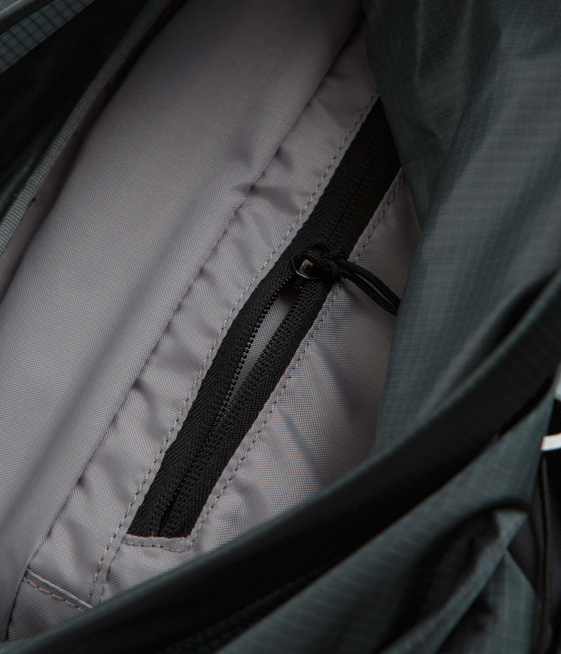 Salomon ACS 20L Day Pack in Turbulence and Monument