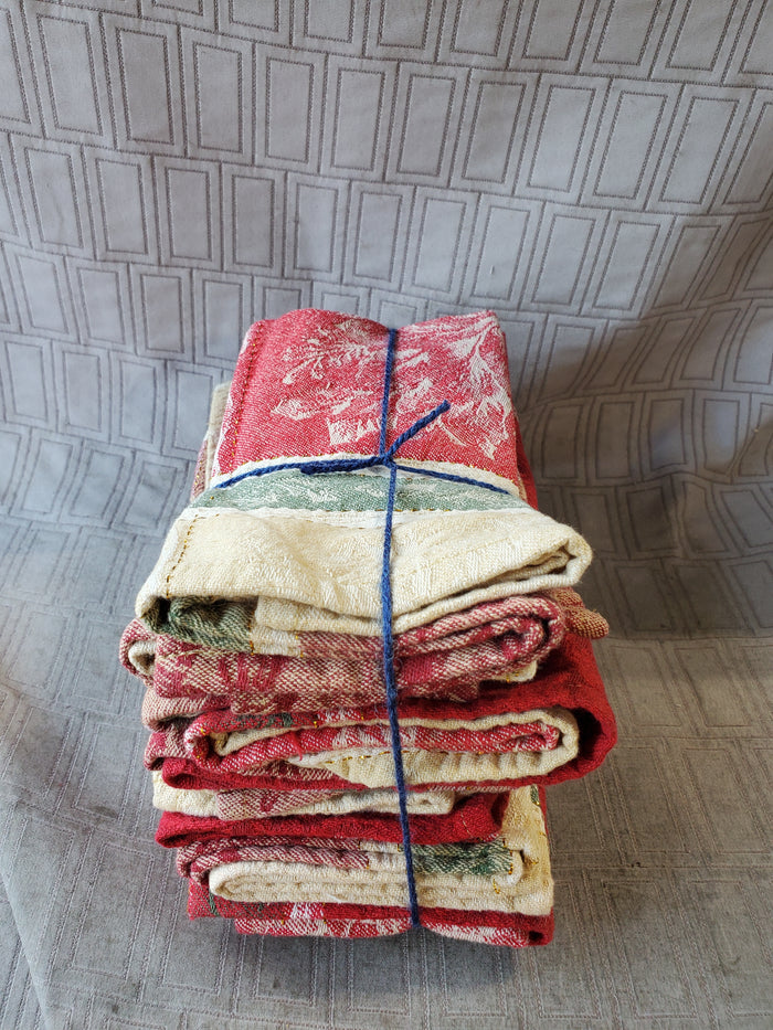 Set of 10 Red, Green, White, and Gold Holly Fabric Napkins