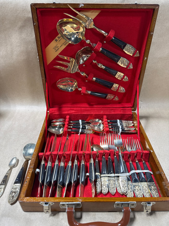 Siam Buddhist Flatware With Case- 32 Pieces (B)