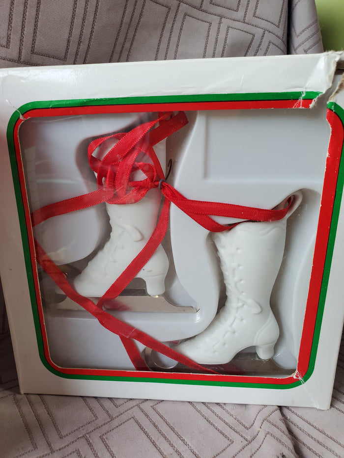 Small Christmas Decor Lot