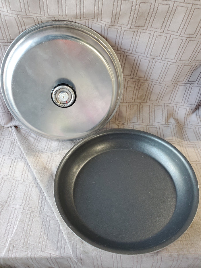 Traveling Light Outback Oven Plus Ten Camping Oven