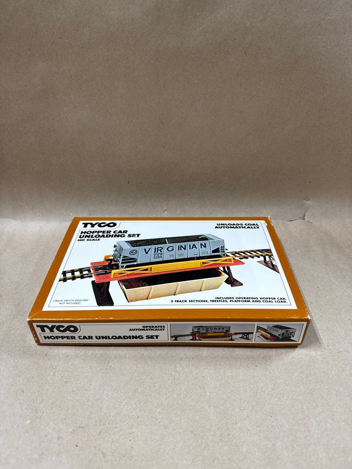 Tyco HO Scale Operating Virginia Hopper Car Unloading Set - SEALED