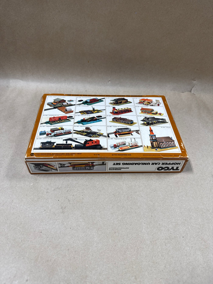 Tyco HO Scale Operating Virginia Hopper Car Unloading Set - SEALED