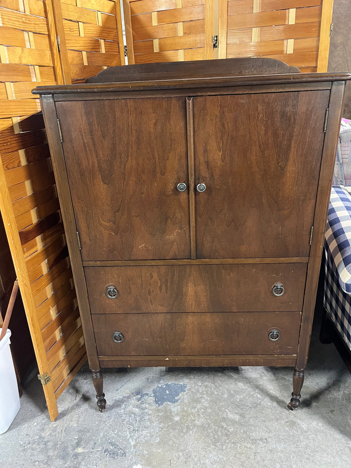 Unagusta Manufacturing Company Antique Petite Armoire/Dresser on Casters ***HEAVY ITEM***READ DETAILS ON PICK UP POLICY***