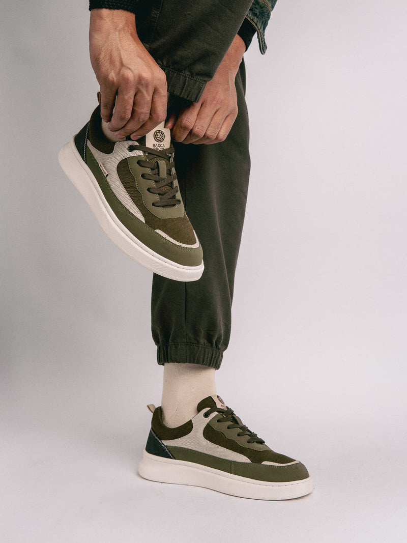 Men’s fashion sneakers