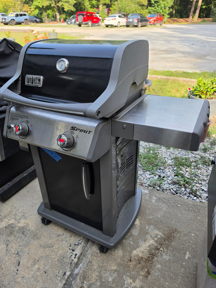 Weber Spirit 3-Burner Gas Grill w/Cover