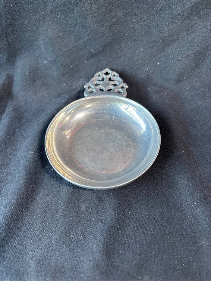 Wilton Columbia RWP Pewter Porringer