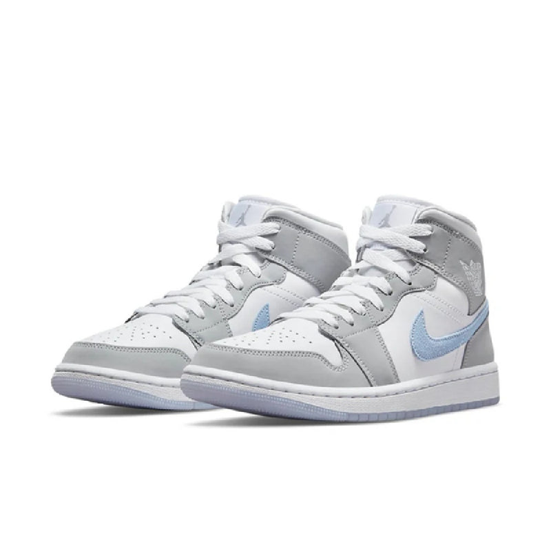 Women's Air Jordan 1 Mid White/Aluminum-Wolf Grey (BQ6472 105)