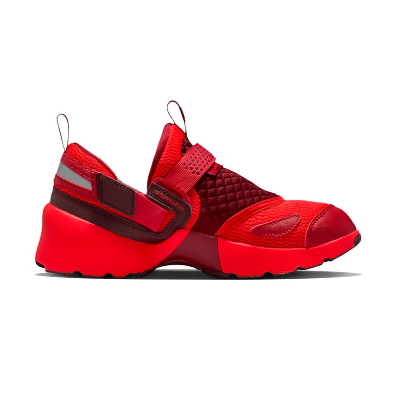 Women's Jordan Trunner LX Chile Red/Team Red (HQ2164 601)