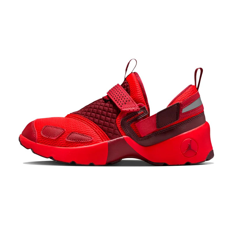 Women's Jordan Trunner LX Chile Red/Team Red (HQ2164 601)