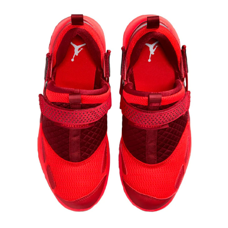 Women's Jordan Trunner LX Chile Red/Team Red (HQ2164 601)