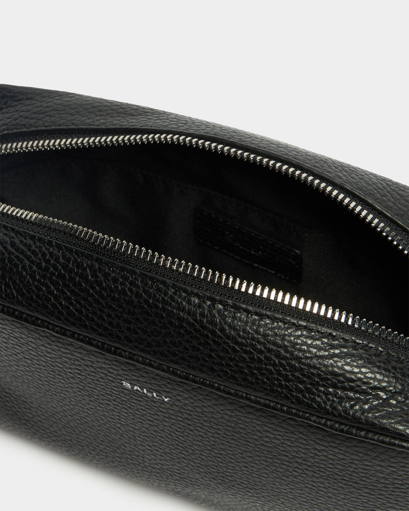 York Pouch In Black Grained Leather