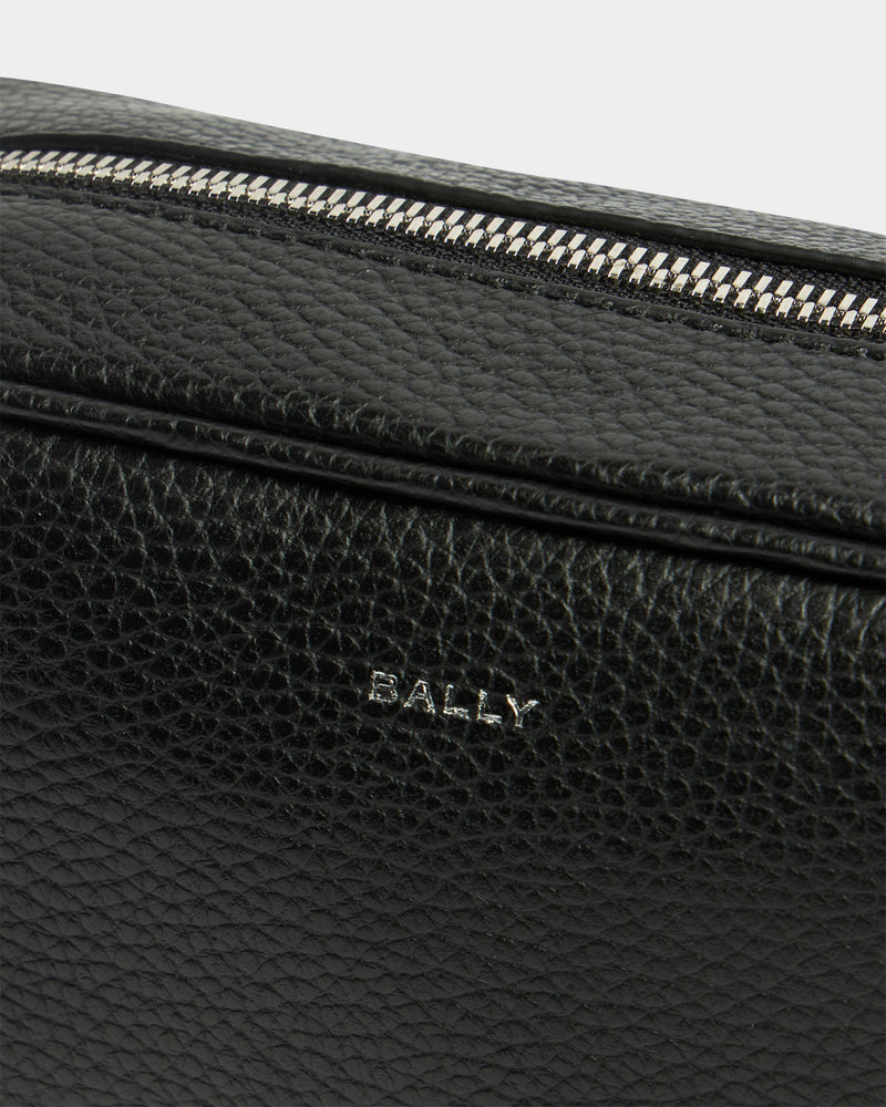 York Pouch In Black Grained Leather